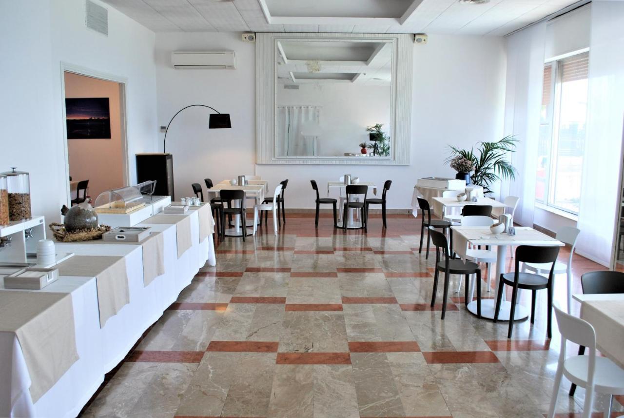 Park Hotel Mar Grande تارانتو المظهر الخارجي الصورة