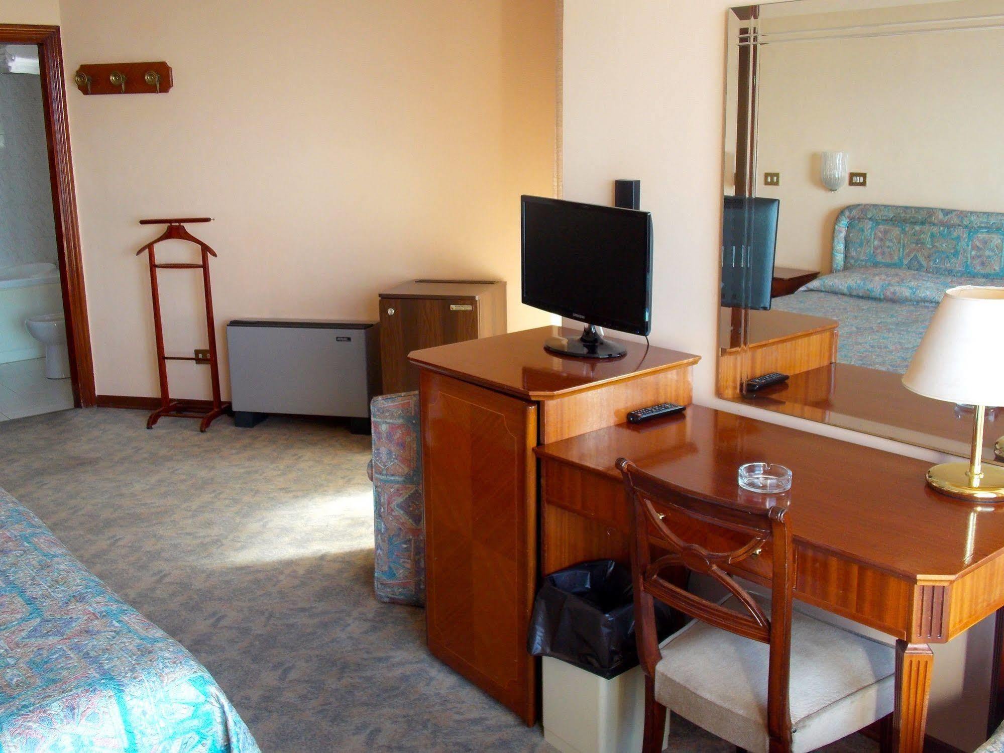 Park Hotel Mar Grande تارانتو المظهر الخارجي الصورة