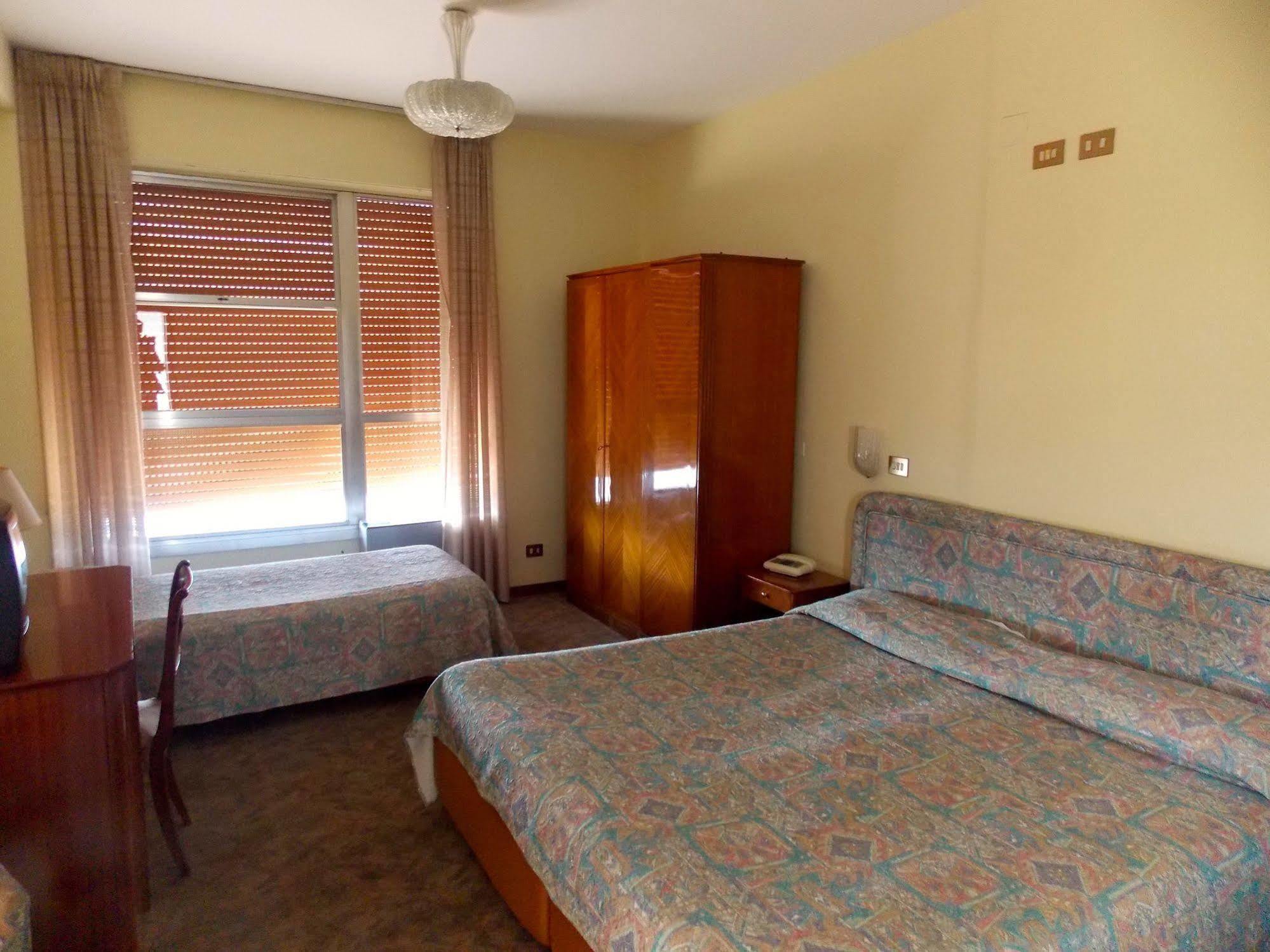 Park Hotel Mar Grande تارانتو المظهر الخارجي الصورة