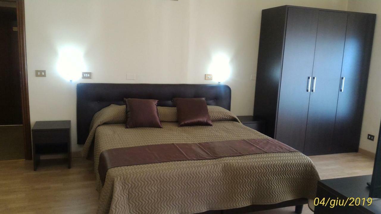 Park Hotel Mar Grande تارانتو المظهر الخارجي الصورة